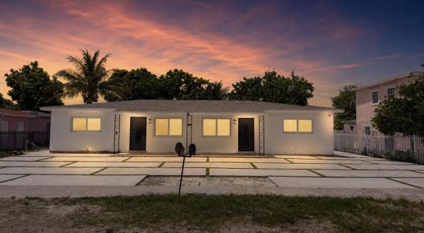 1061 NW 108th Ter, Unincorporated Dade County, Florida 33168, image 2