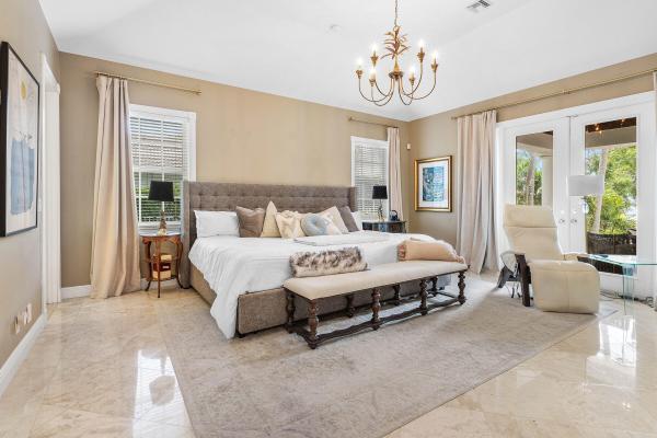 Presidential Estates, 2 Firestone Cir, West Palm Beach, Florida 33401, image 2