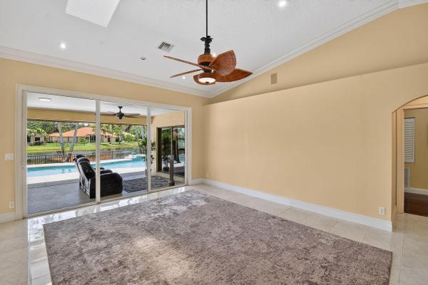 The Estates Of Royal Palm Beach, 118 Fernwood Cres, Royal Palm Beach, Florida 33411, image 2