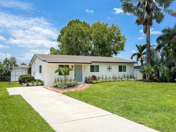 7430 Cocoanut Dr, Lake Worth, Florida 33467, image 2