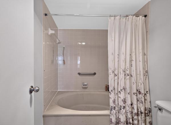 Silver Thatch Ocean Club, 510 N Ocean Blvd #R-34, Pompano Beach, Florida 33062, image 2