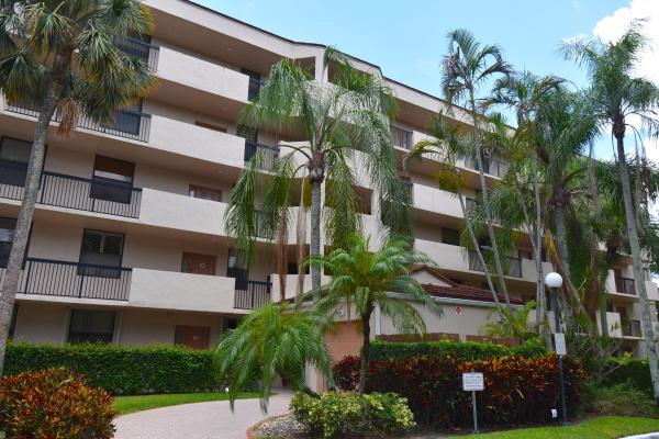 Applewood Village 2, 2768 S Carambola Cir #302, Coconut Creek, Florida 33066, image 1