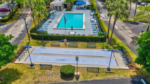 The Palms Of Deer Creek, 2460 Deer Creek Country Club Blvd #206-A, Deerfield Beach, Florida 33442, image 3