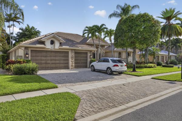 Versailles At Wellington, 10715 Versailles Blvd, Wellington, Florida 33449, image 2