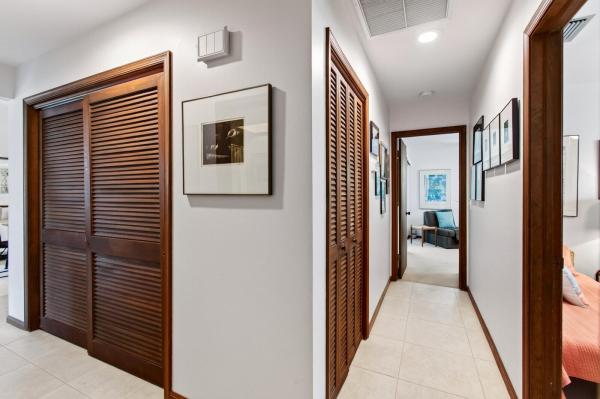 1315 N Lakeside Dr, Lake Worth, Florida 33460, image 1