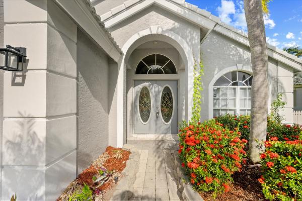 The Estates At Oak Hamlet, 1851 Oak Berry Cir, Wellington, Florida 33414, image 3
