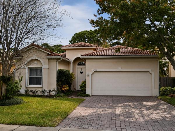 Portofino Shores, 5743 Sunberry Cir, Fort Pierce, Florida 34951, image 1