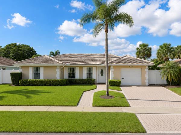 Boca Raton Square, 1026 SW 3rd St, Boca Raton, Florida 33486, image 1