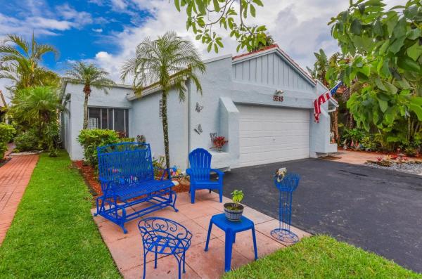 Villas Of Monterey At Indian Spring, 5518 Ainsley Ct, Boynton Beach, Florida 33437, image 2