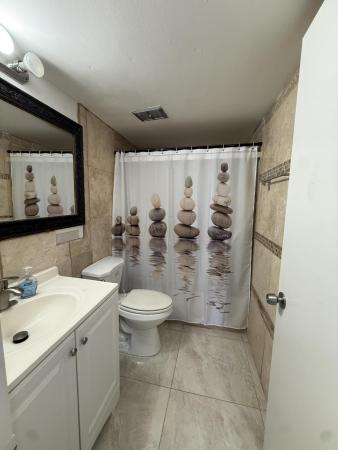 22 Golfs Edge #B, West Palm Beach, Florida 33417, image 3