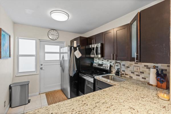 Sheridan Lakes, 2223 Park Ln #210, Hollywood, Florida 33021, image 3