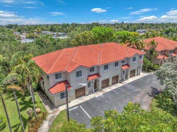 Majorca Isles, 21431 NW 13th Ct #116, Miami Gardens, Florida 33169, image 2