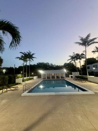 Park Place Townhomes, 5090 Elmhurst Rd #C, West Palm Beach, Florida 33417, image 2