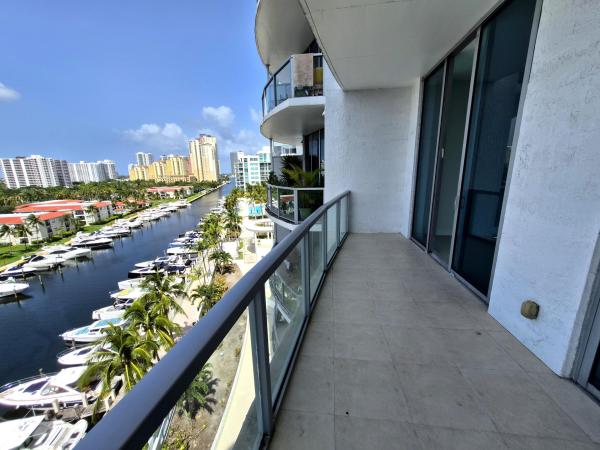 Uptown Marina Lofts, 3029 NE 188th St #805, Aventura, Florida 33180, image 3