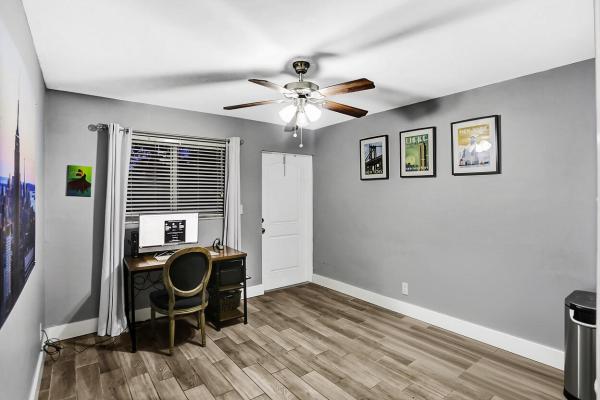 Hibiscus House, 600 NE 7th Ave #8, Fort Lauderdale, Florida 33304, image 3