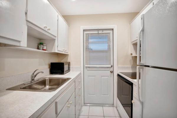 Fairway At Leisureville, 2650 W Golf Blvd #255, Pompano Beach, Florida 33064, image 2