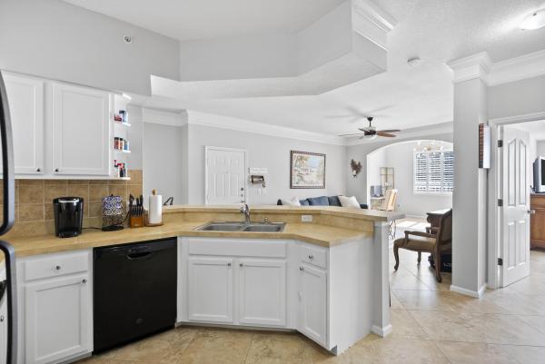 Fiore At The Gardens, 3303 Myrtlewood Cir E, Palm Beach Gardens, Florida 33418, image 2