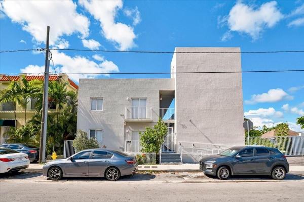 East Little Havana, 750 SW 2nd St #3, Miami, Florida 33130, image 1