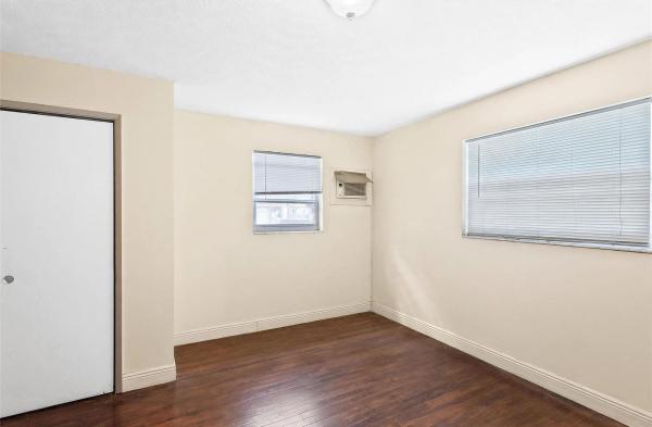 Hollywood Park, 2434 Mckinley St, Hollywood, Florida 33020, image 2