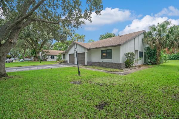 Shadywoods 1, 3680 Arelia Dr S, Delray Beach, Florida 33445, image 2