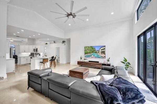Crystal Bay At Silver Lakes, 541 SW 178th Way, Pembroke Pines, Florida 33029, image 2