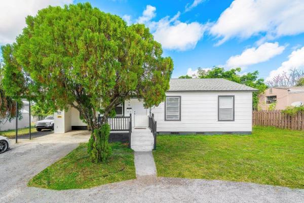 Northmore, 921 43rd St, West Palm Beach, Florida 33407, image 3