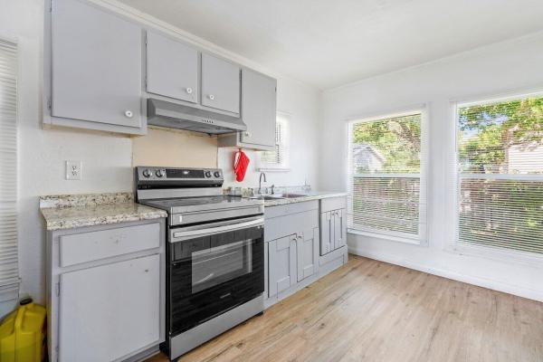 Northmore, 921 43rd St, West Palm Beach, Florida 33407, image 1