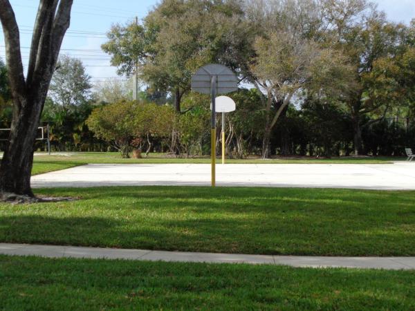 Village Of Sandalwood Lakes, 3209 32nd Way, West Palm Beach, Florida 33407, image 3