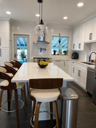 Pinewood Place, 617 SW 9th St, Fort Lauderdale, Florida 33315, image 2