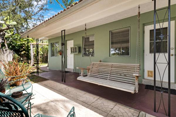 Middle River Terrace, 500 NE 14th St, Fort Lauderdale, Florida 33304, image 1