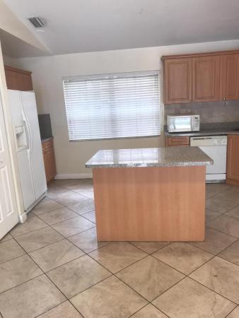 Quatraine At Jacaranda, 845 NW 98th Ave, Plantation, Florida 33324, image 2