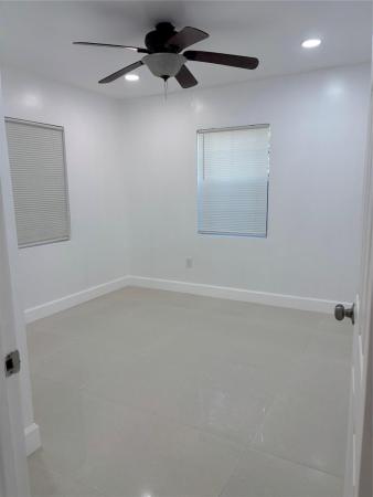 Hollywood Beach Heights, 5635 Grant St, Hollywood, Florida 33021, image 3
