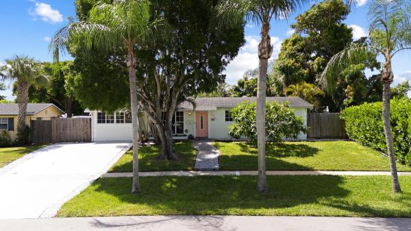 Palm Beach Cabana Colony, 12104 Hillman Dr, Palm Beach Gardens, Florida 33410, image 1