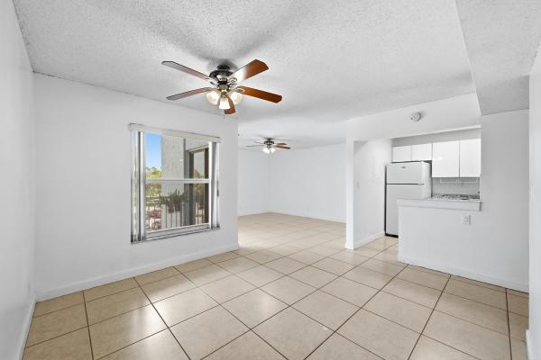 Newport, 505 S Pine Island Rd #310B, Plantation, Florida 33324, image 2