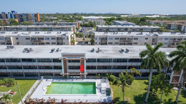 Floridian Arms, 1450 NE 170th St #114, North Miami Beach, Florida 33162, image 2