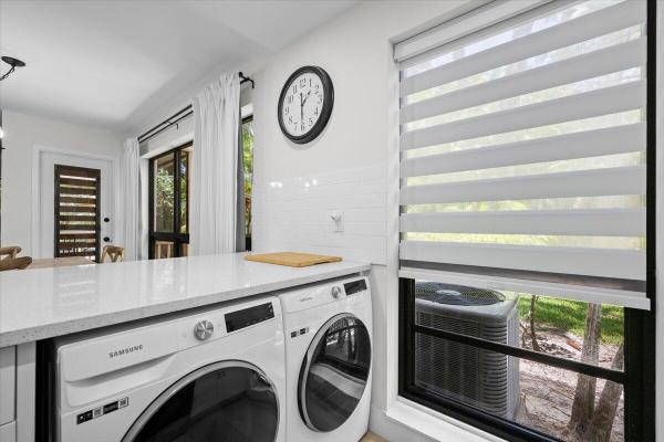 221 Brackenwood Ter, Palm Beach Gardens, Florida 33418, image 2