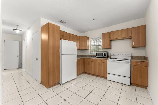 923 W Las Olas Blvd #1-2, Fort Lauderdale, Florida 33312, image 1