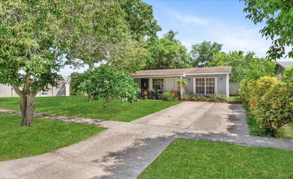 Palm Beach Lakes South, 2106 Ware Dr, West Palm Beach, Florida 33409, image 2