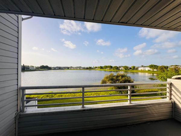 Summer Lake At Three Lakes, 3409 NW 44th St #205, Oakland Park, Florida 33309, image 3