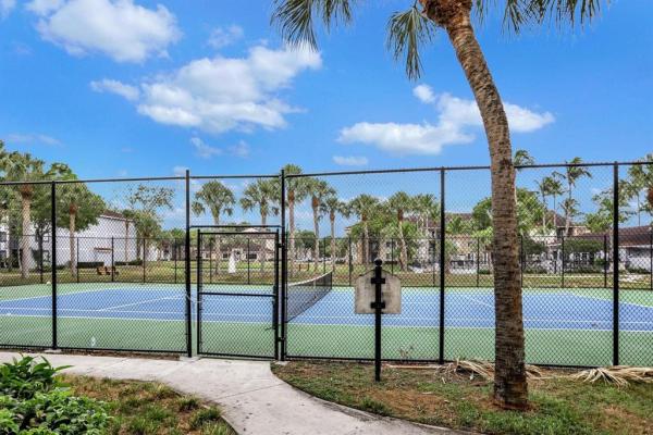 Visconti, 9044 W Atlantic Blvd #332, Coral Springs, Florida 33071, image 3
