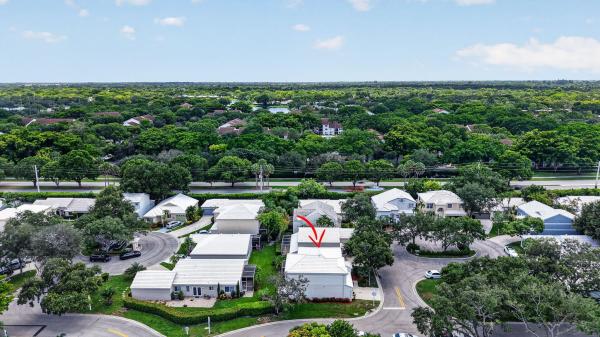 Jacaranda Pointe, 9444 NW 8th Cir, Plantation, Florida 33324, image 2