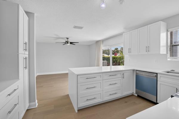 Jacaranda Pointe, 9444 NW 8th Cir, Plantation, Florida 33324, image 1