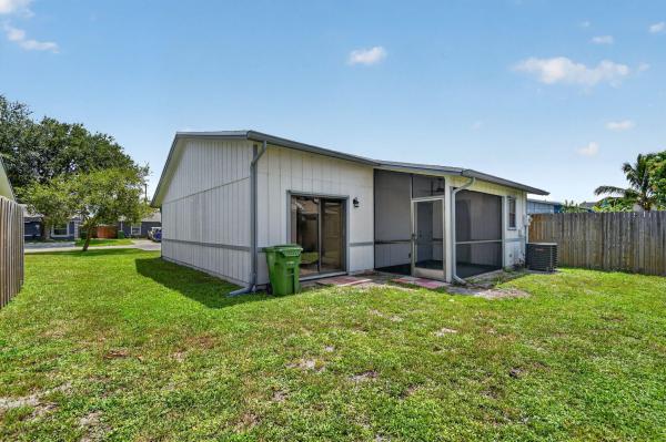 Pine Needle Park, 3221 Foxridge Ct, Palm Springs, Florida 33461, image 3