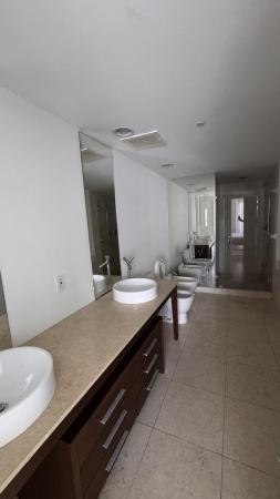 Icon Brickell Tower 1, 475 Brickell Ave #4615, Miami, Florida 33131, image 1
