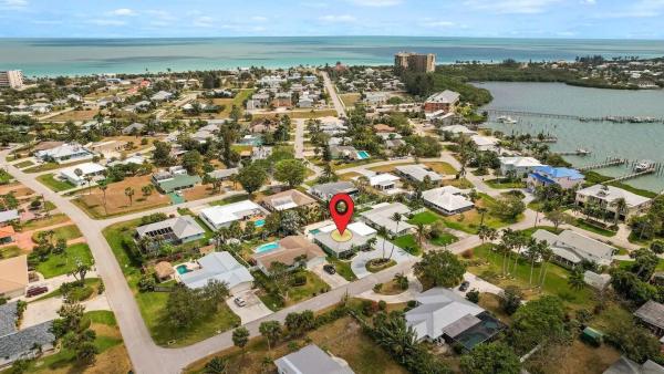 Thumb Point, 608 Malabar Ave, Fort Pierce, Florida 34949, image 1