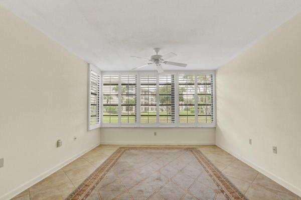 Whitehall, 3636 Whitehall Dr #105, West Palm Beach, Florida 33401, image 2