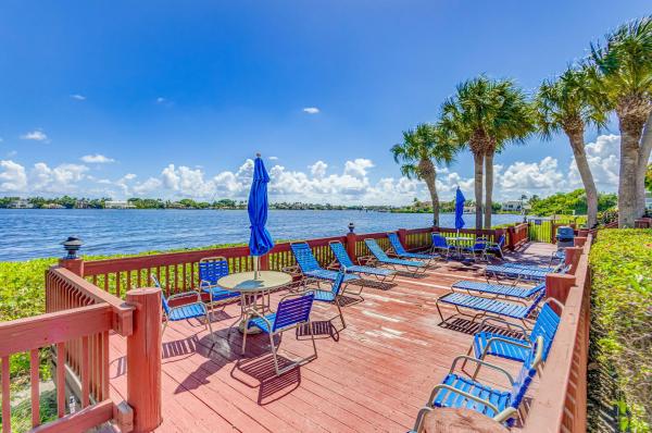Half Moon Bay, 104 Half Moon Cir #D2, Hypoluxo, Florida 33462, image 2