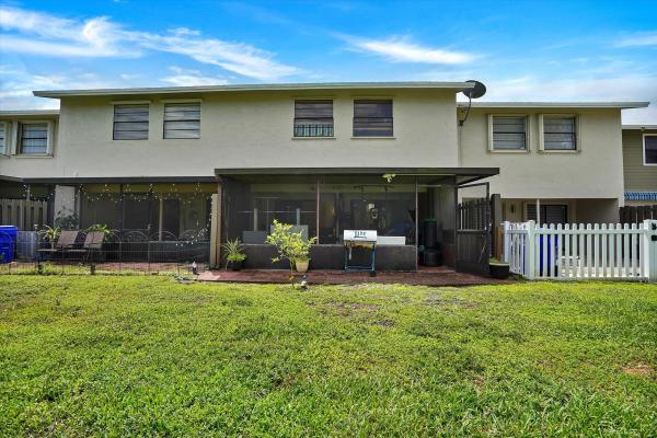 Southbridge West At Pembroke Pointe, 10723 NW 11th St, Pembroke Pines, Florida 33026, image 3