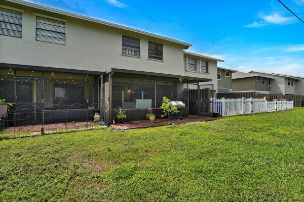 Southbridge West At Pembroke Pointe, 10723 NW 11th St, Pembroke Pines, Florida 33026, image 1
