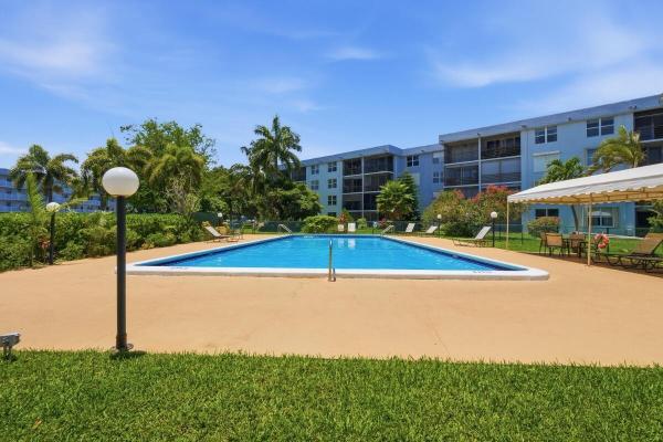 Royal Park, 108 Royal Park Dr #1D, Oakland Park, Florida 33309, image 1